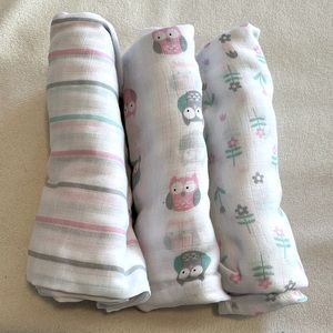 NWT Aden and Anais 3 Pack Swaddle
